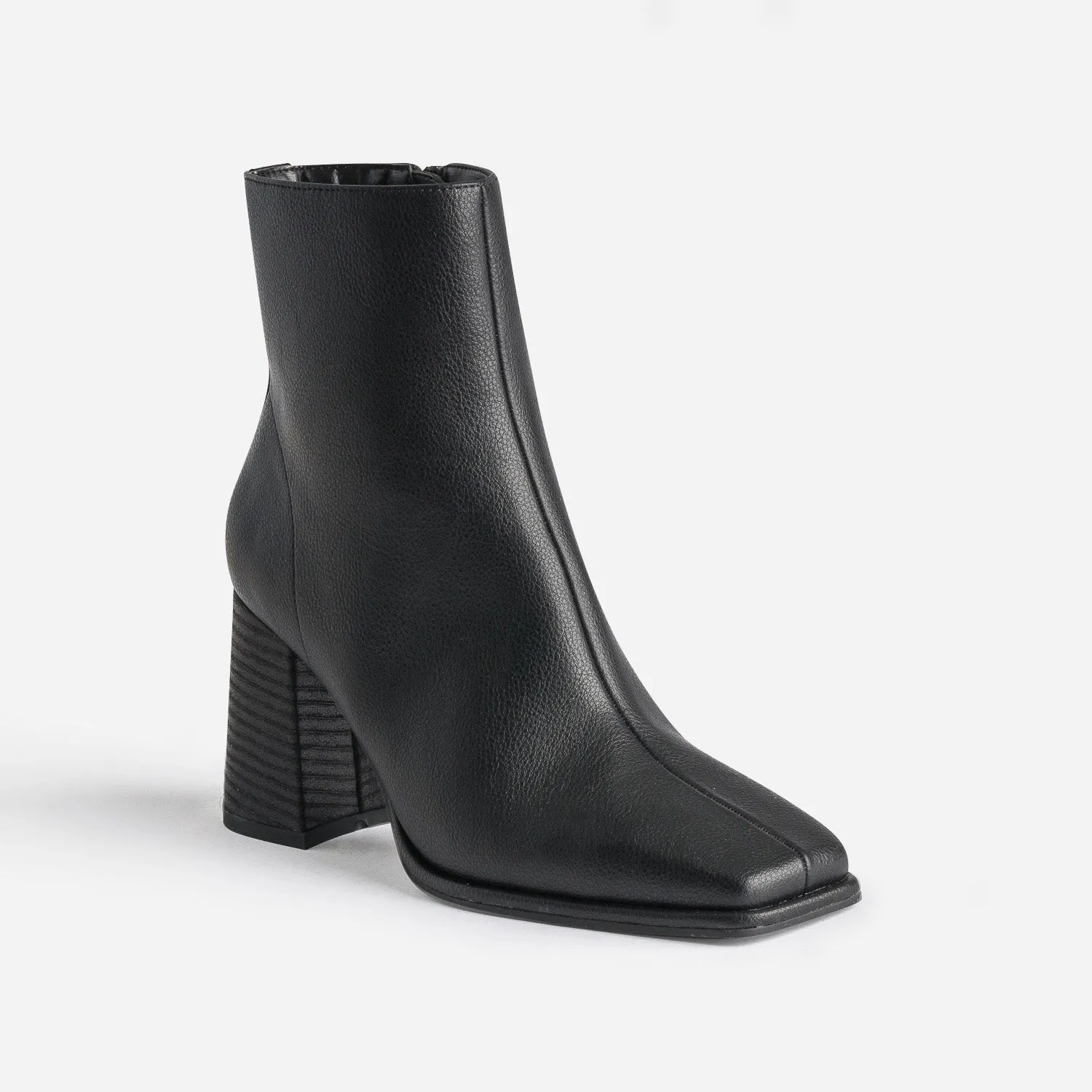 Boots noir éco-conçu à bout carré - Boots / bottines Femme | ERAM