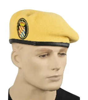 Béret militaire jaune avec emblème UME