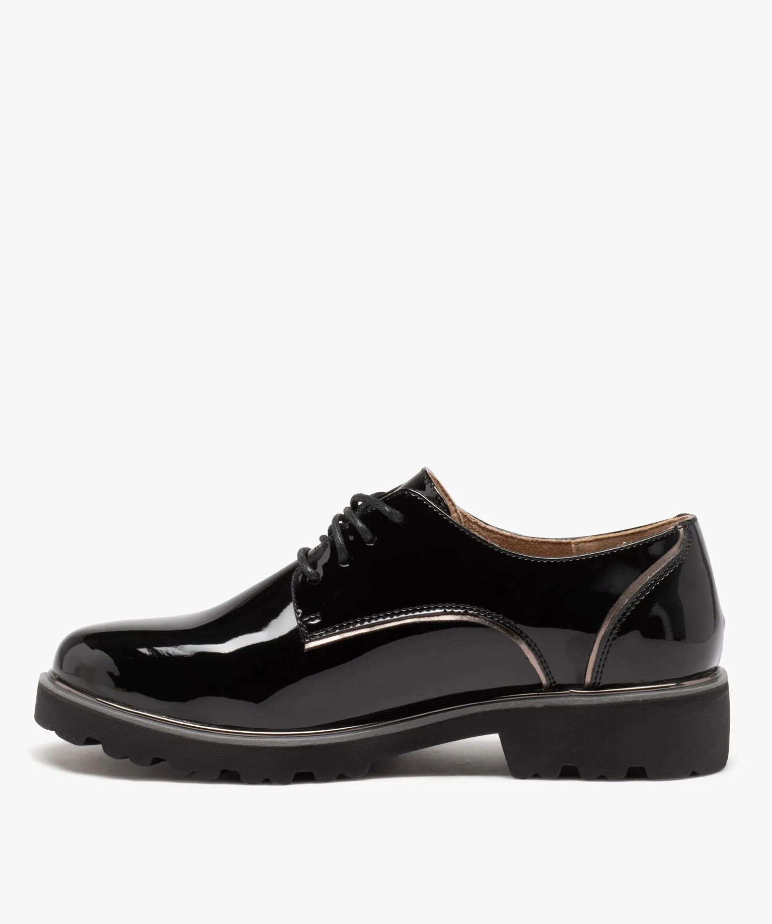 Derbies femme vernis à semelle crantée et lacets ronds noir