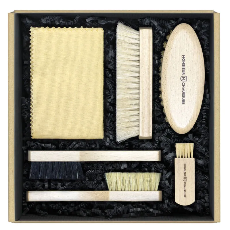 Kit de brosses pour l'entretien des chaussures en cuir