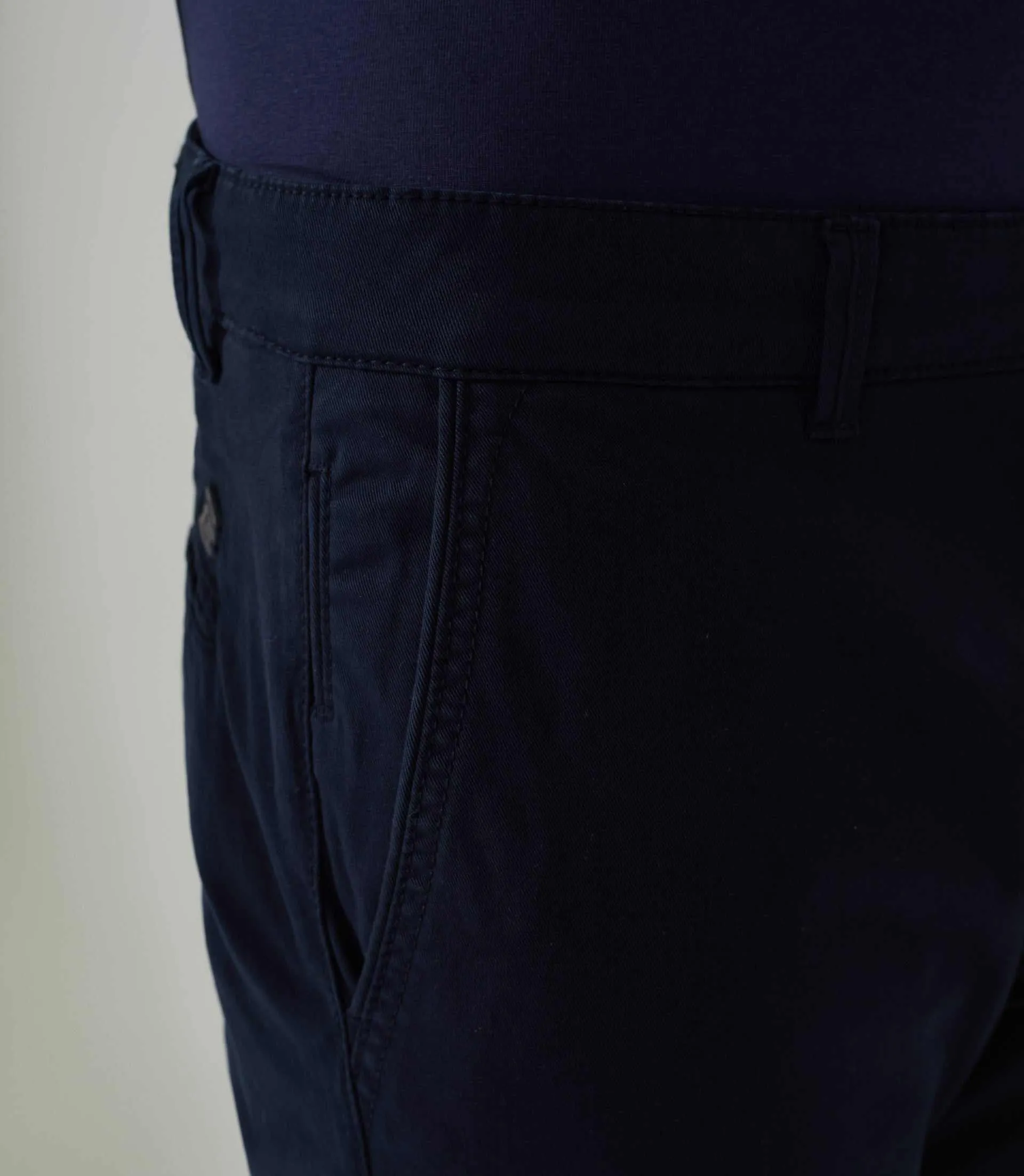 Pantalon casual chino marine Macadamia