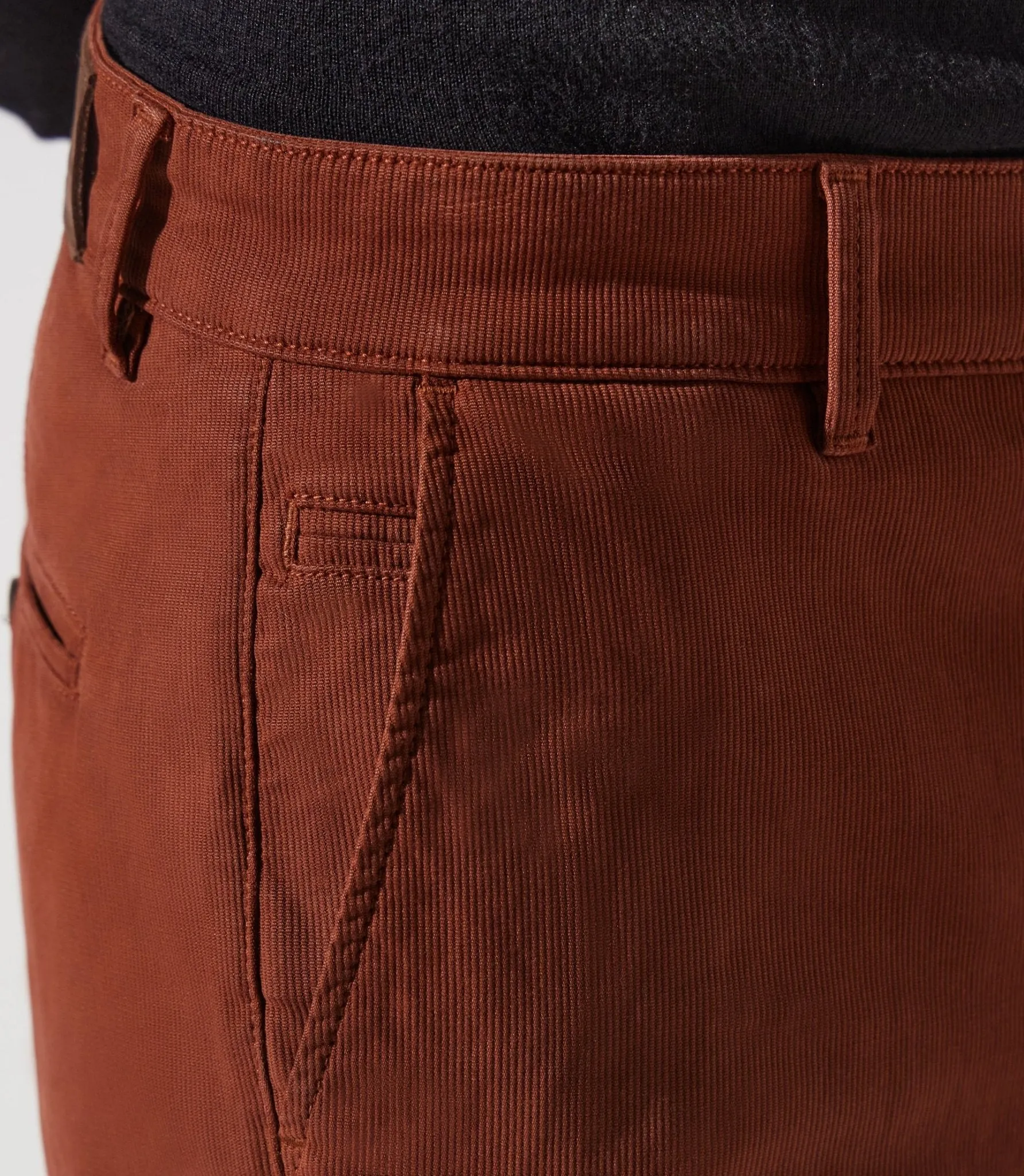 Pantalon chino cannelle