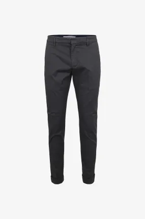 Pantalon chino slim en gabardine Gaubert