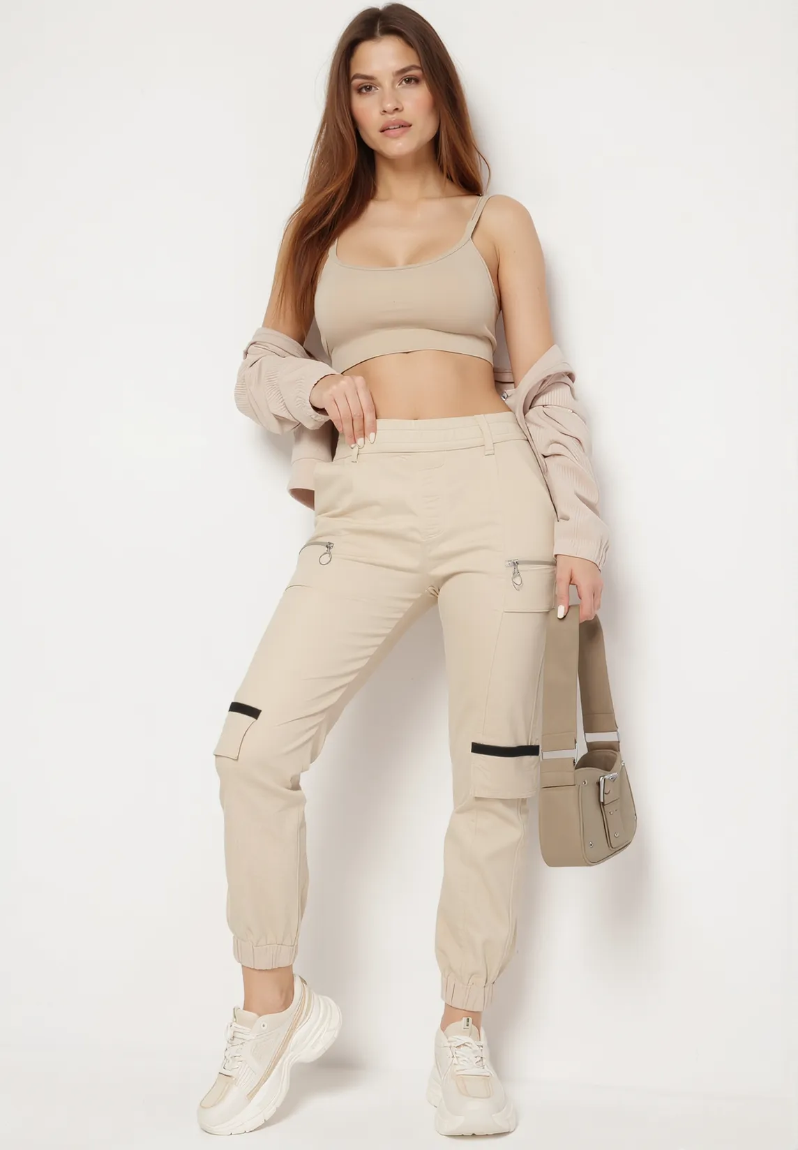 Pantalon de cargo beige en coton avec taille élastique