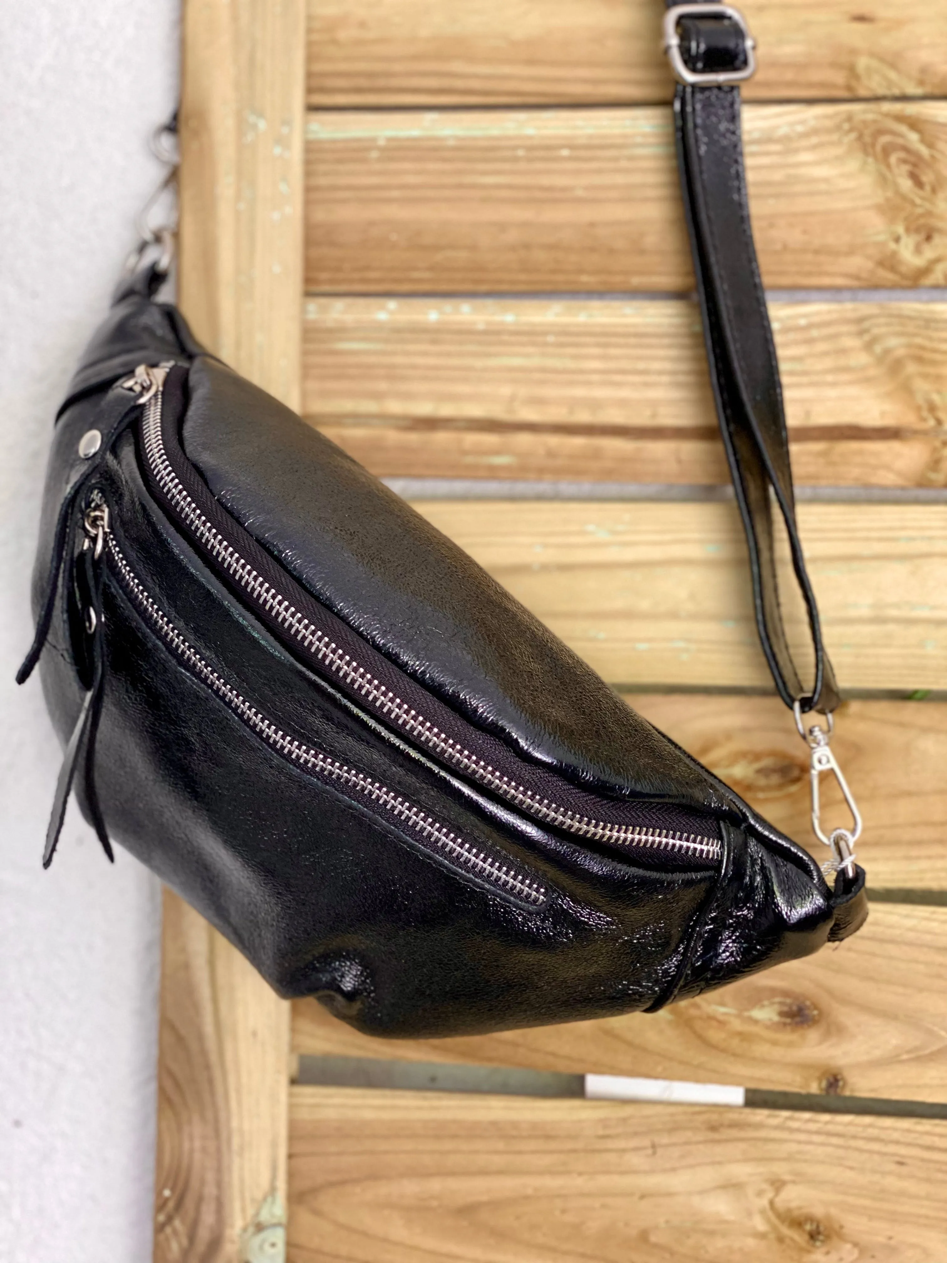 Sac banane en cuir irisé double poche - OPALE - noir